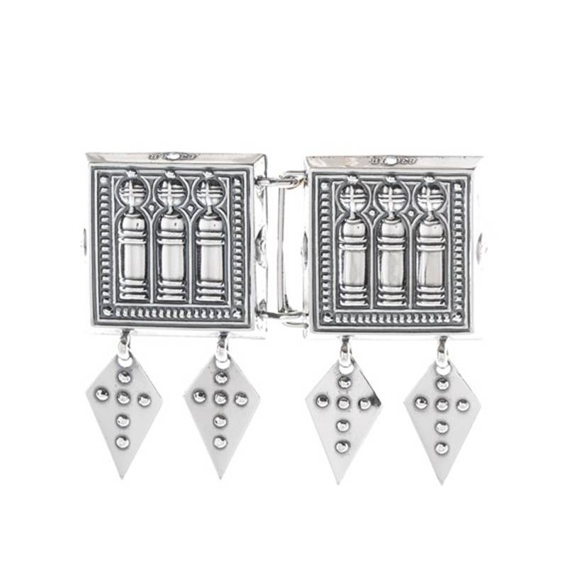 Beltespenne med spirlauv, syhull, oksidert