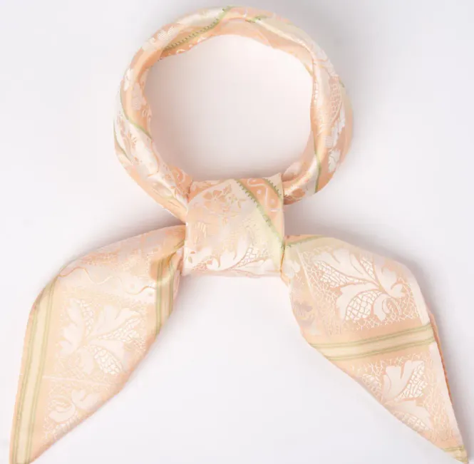 Hovedbilde Silkeskjerf Lise 7