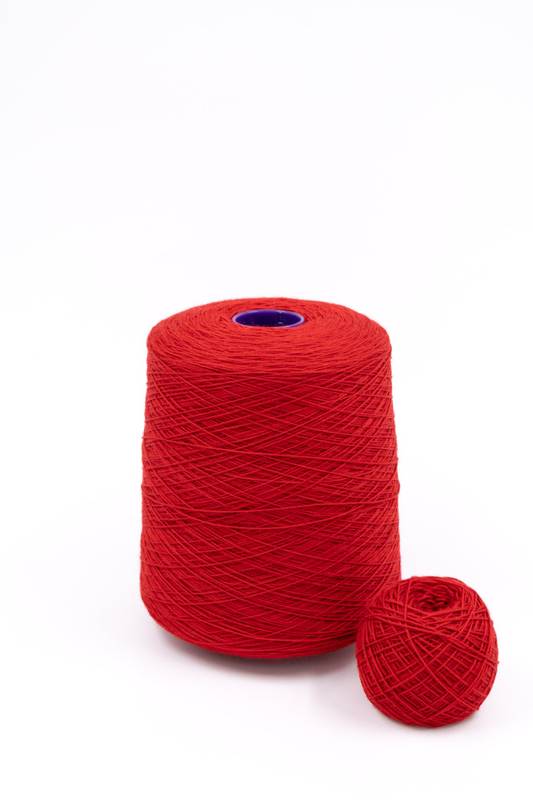 Beltegarn rød