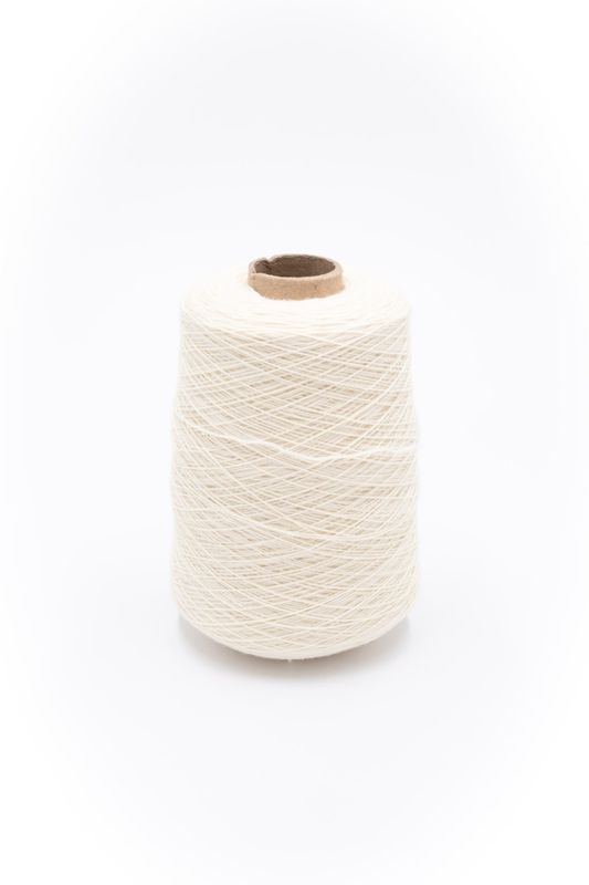 Beltegarn hvit natur